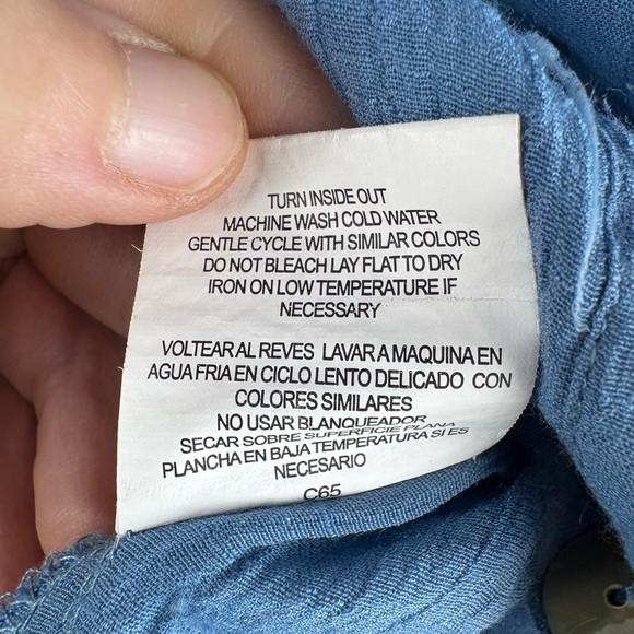 Anthropologie Fig and Flower buttons Embroidered Floral Top M Blue Boho blouse - Picture 8 of 11